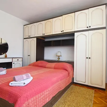 Marija 1198 Apartment